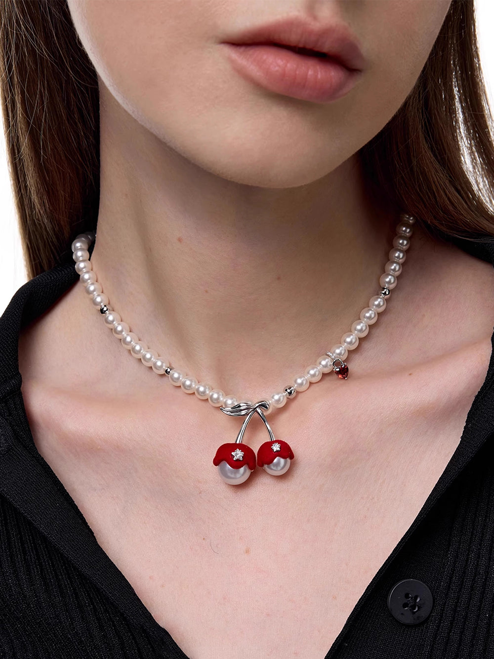 MUKTANK×SUN HUNTER Large-sized Velvet Cherry and Pearl Necklace