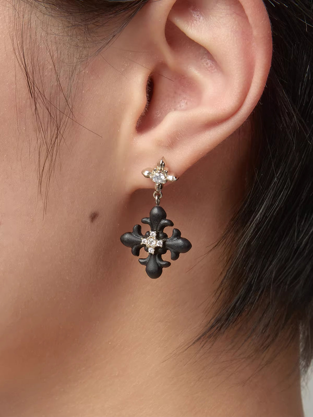 MUKTANK×SUN HUNTER Wooden Iris Drop Earrings