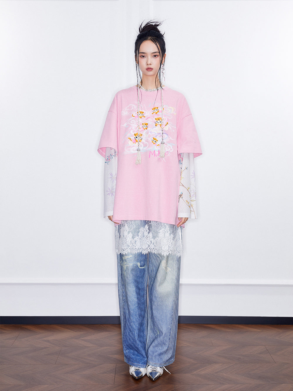 MUKZIN SpringPrelude "Fortunate Tiger Soaring through Clouds" Pure Cotton Washed and Distressed Oversized T-shirt