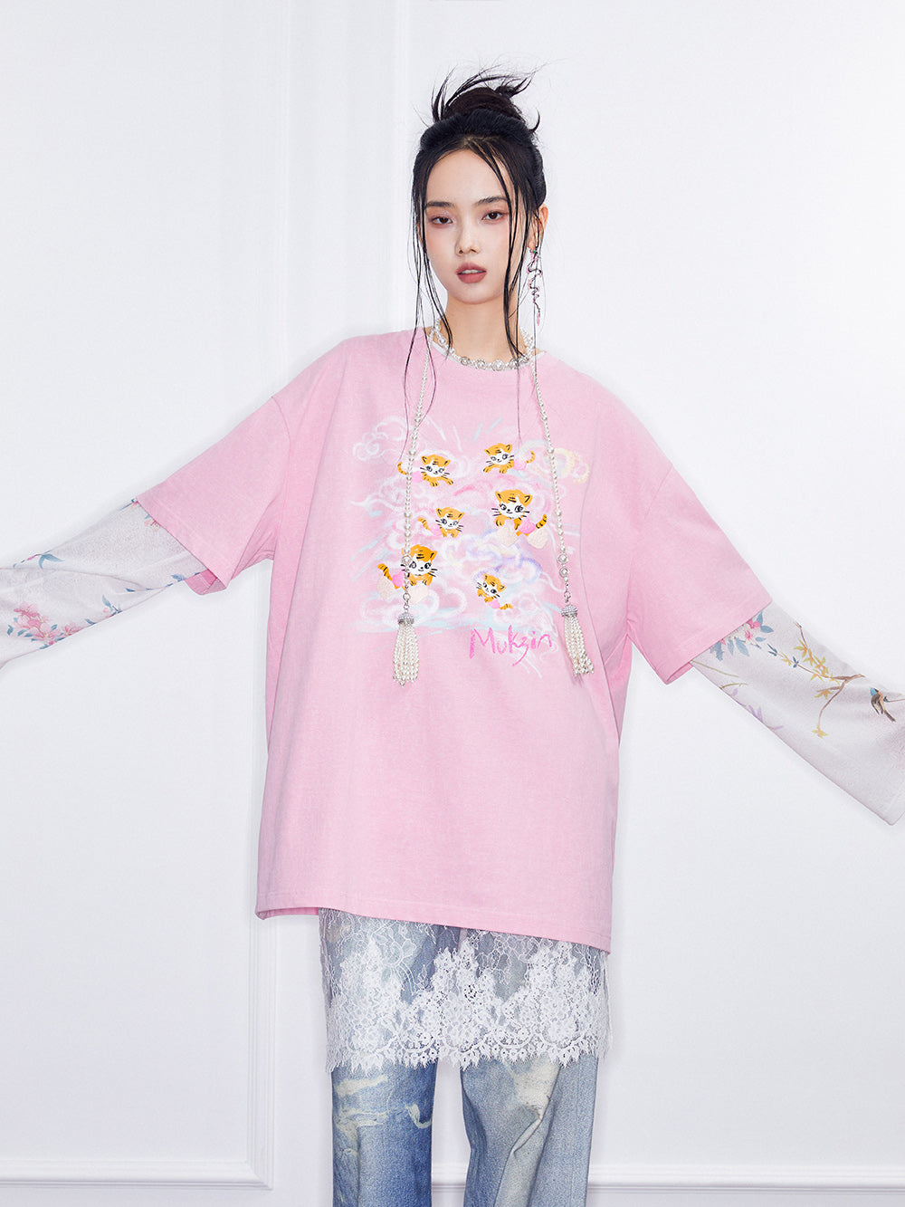 MUKZIN SpringPrelude “Fortunate Tiger Soaring through Clouds” Pure Cotton Washed and Distressed Oversized T-shirt