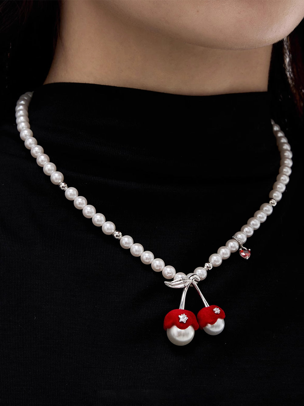 MUKTANK×SUN HUNTER Large-sized Velvet Cherry and Pearl Necklace