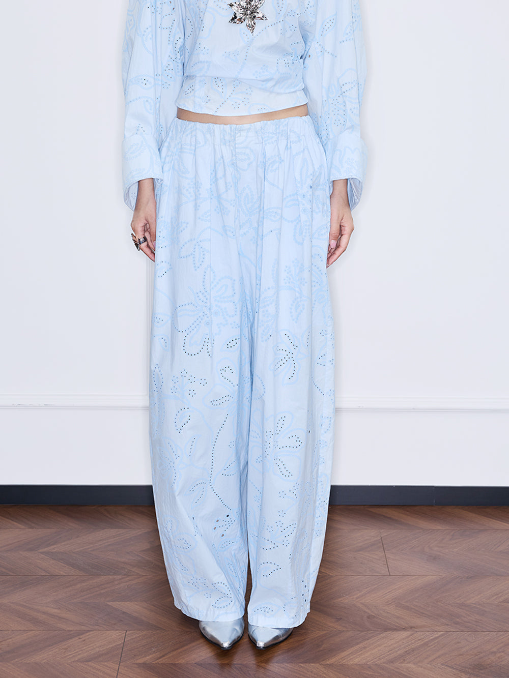 MUKZIN“Realm of Ethereal Mist”Light blue hollow-out wide-leg pants