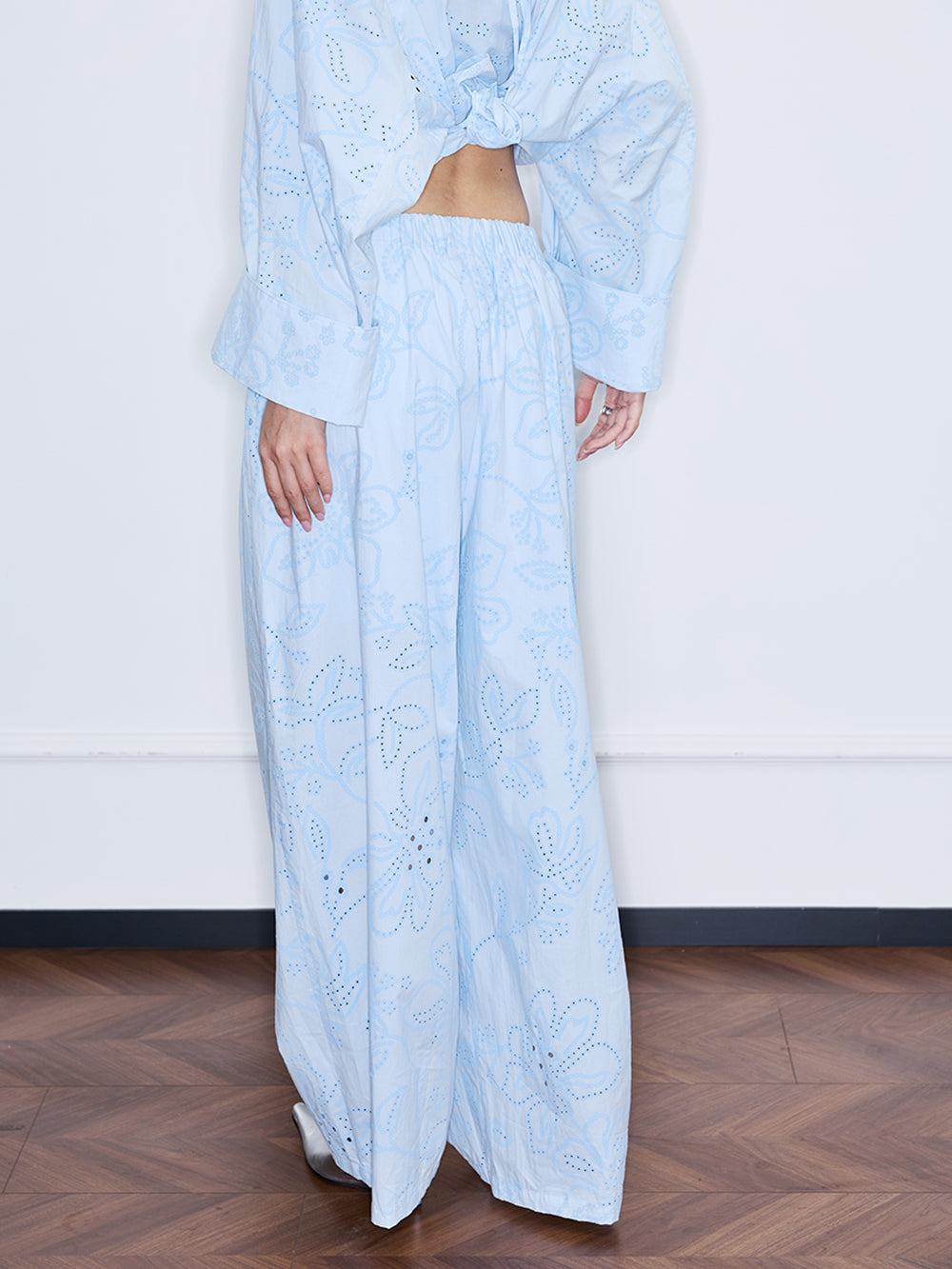 MUKZIN“Realm of Ethereal Mist”Light blue hollow-out wide-leg pants