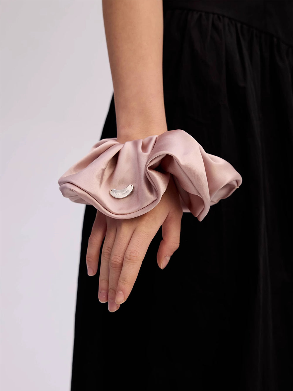 MUKTANK×SUN HUNTER Acetate Satin Cloud-shaped Hair Tie