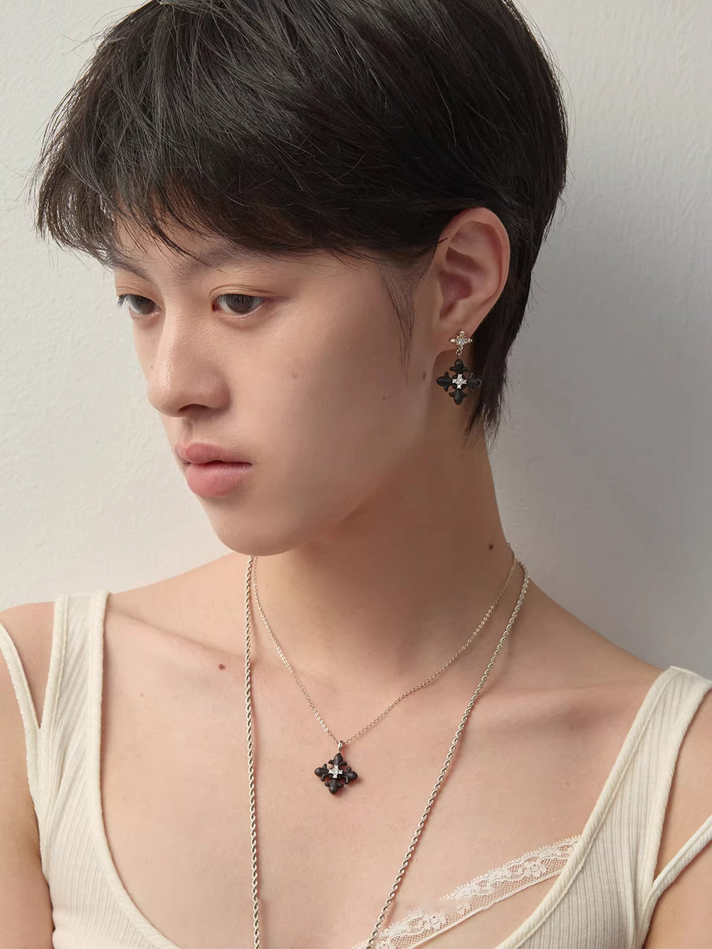 MUKTANK×SUN HUNTER Wooden Iris Drop Earrings