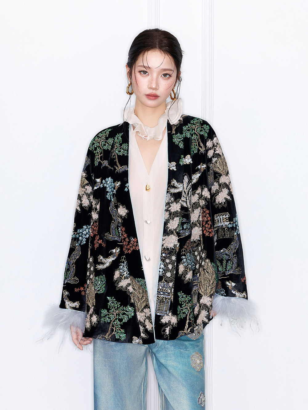 MUKZIN“Capsule Collection”"New Chinese Style Heavy Embroidery Velvet Padded Jacket with Feather Cuffs