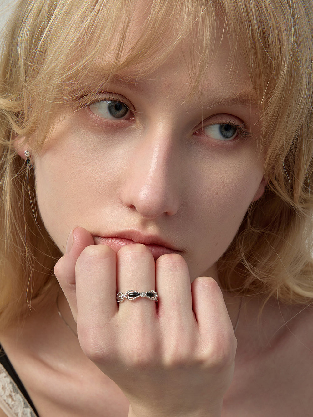 MUKTANK×SUN HUNTER Black Agate Petal Ring