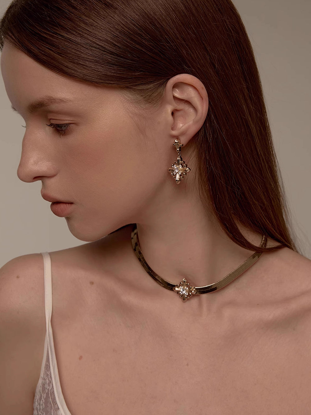 MUKTANK×SUN HUNTER Iris-themed Snake Bone-style Neck Chain