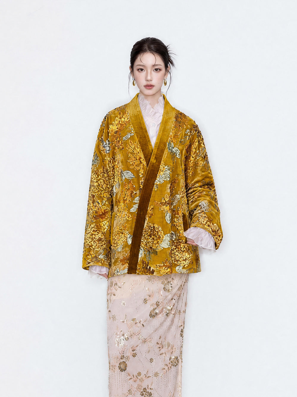 MUKZIN×Flourishing Blooms New Chinese-Style Vintage Velvet Jacket with Heavy Sequin Floral Embroidery