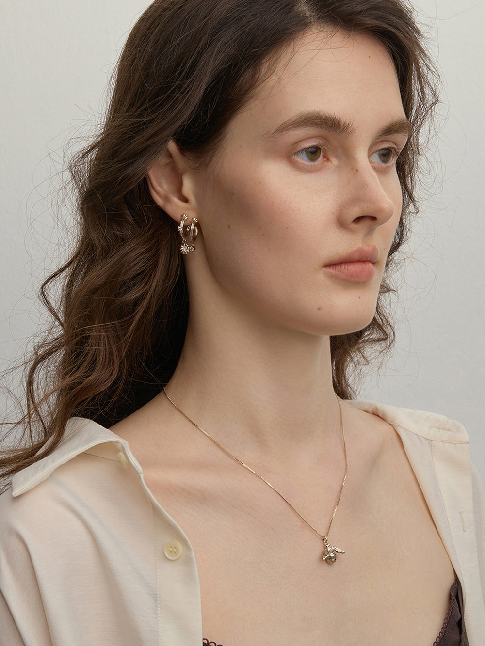 MUKTANK×SUN HUNTER Garden Bee Necklace