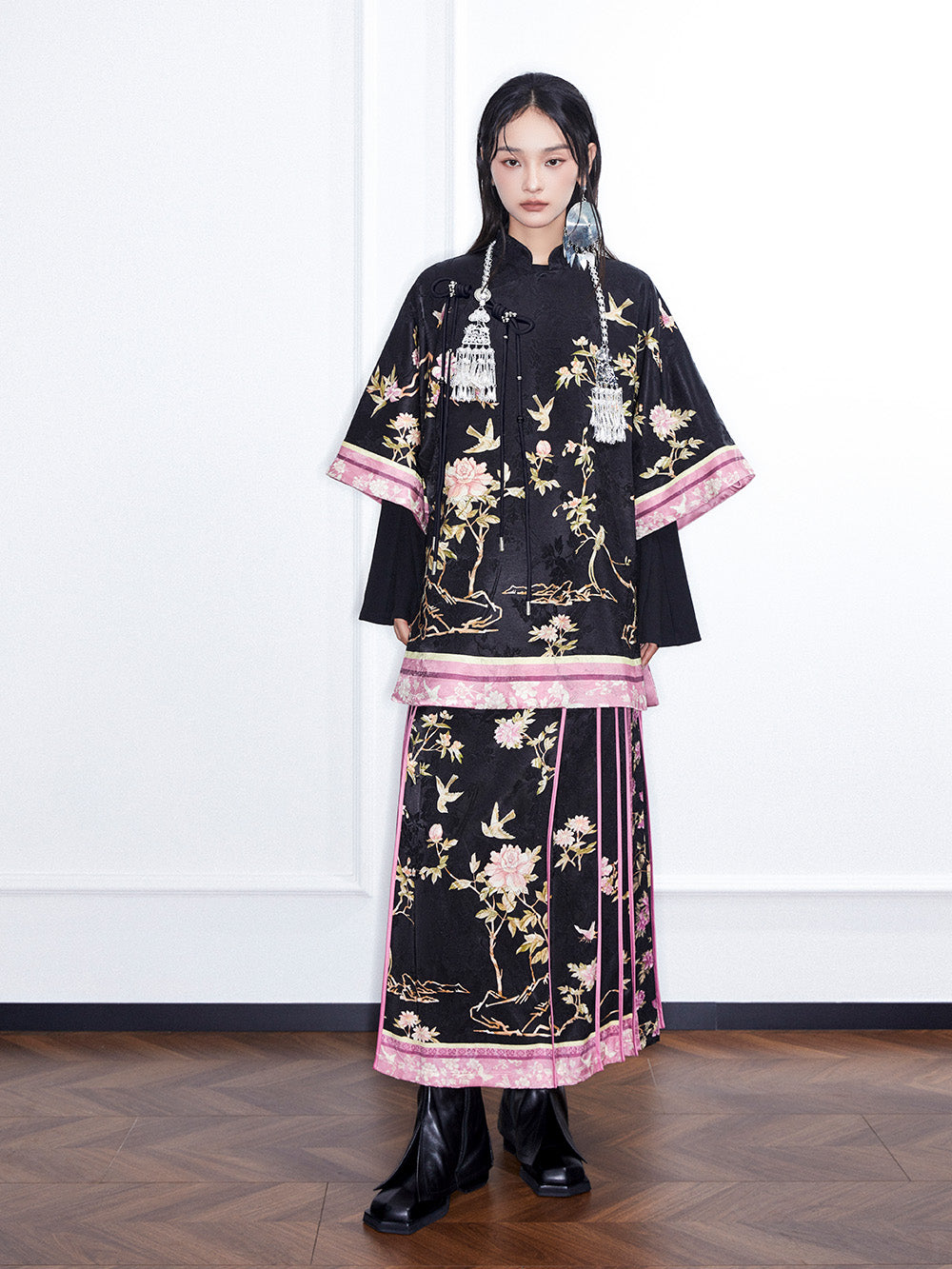 MUKZIN Linglong “Abundant Flowers”New Chinese Style Dark Cloak.
