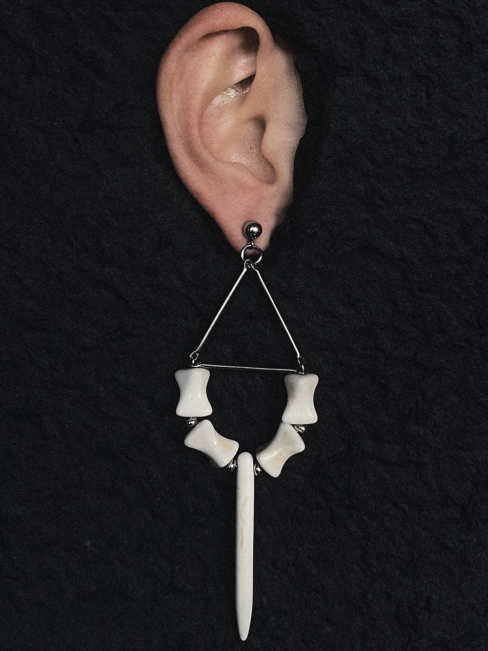 MUKTANK×DARK DREAM Wasteland-style Earrings with Long Tooth-shaped Pendants in The Geometric Shape of Bones