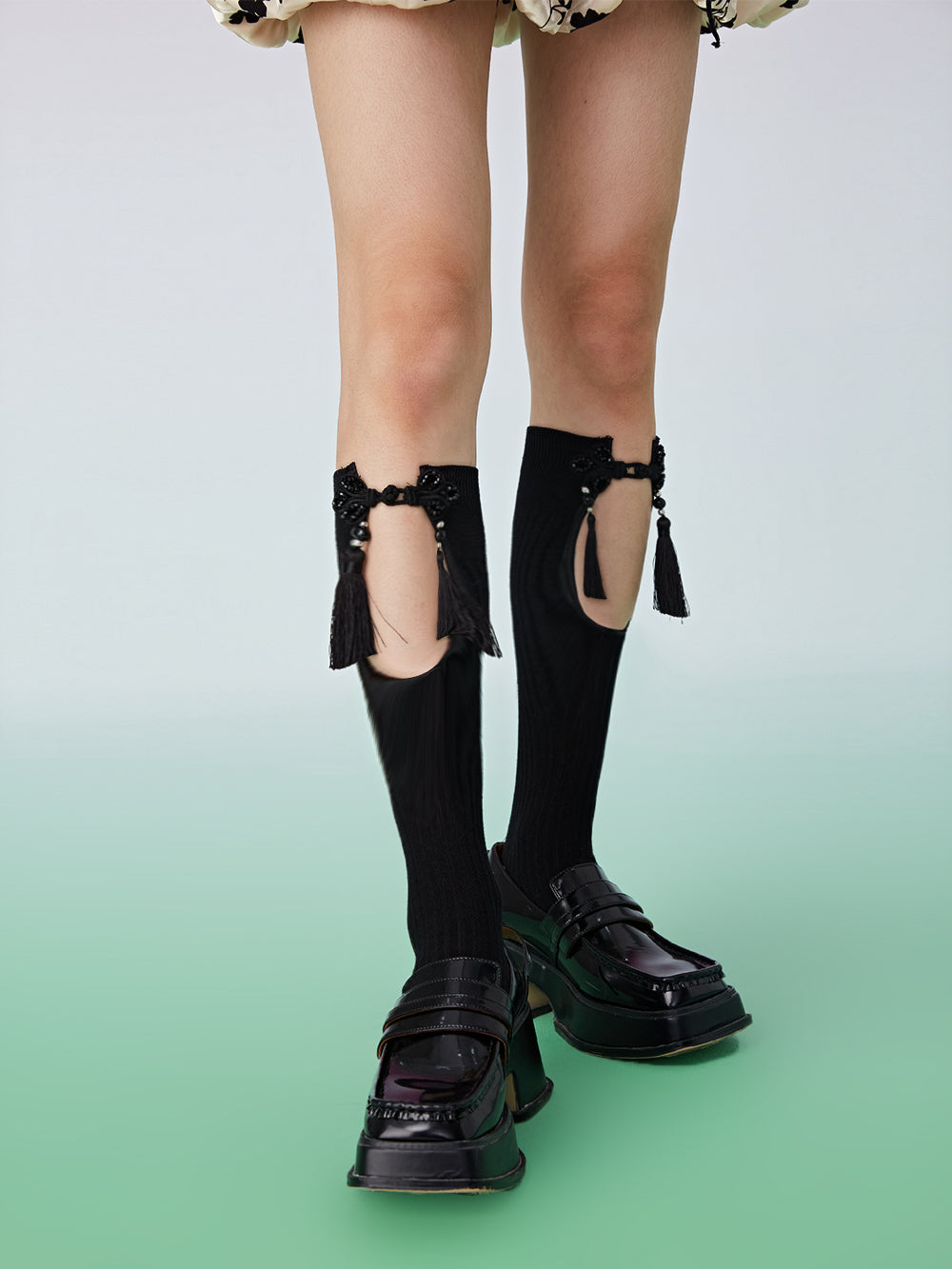 MUKZIN Cut Out Fringe Black High Socks