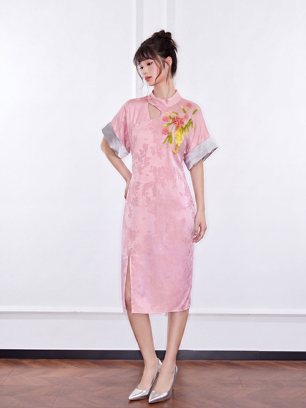 MUKZIN×"Capsule Collection" Silk Modern Chinese Embroidered Qipao Dress