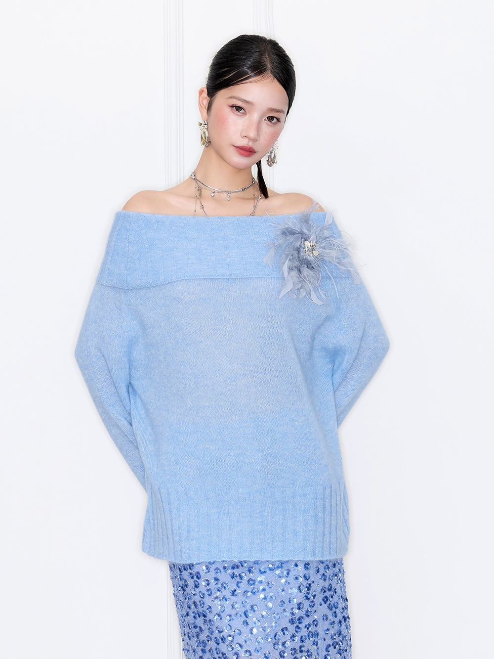 MUKZIN“Capsule Collection”Off-the-shoulder Feather Decor Loose Sweater