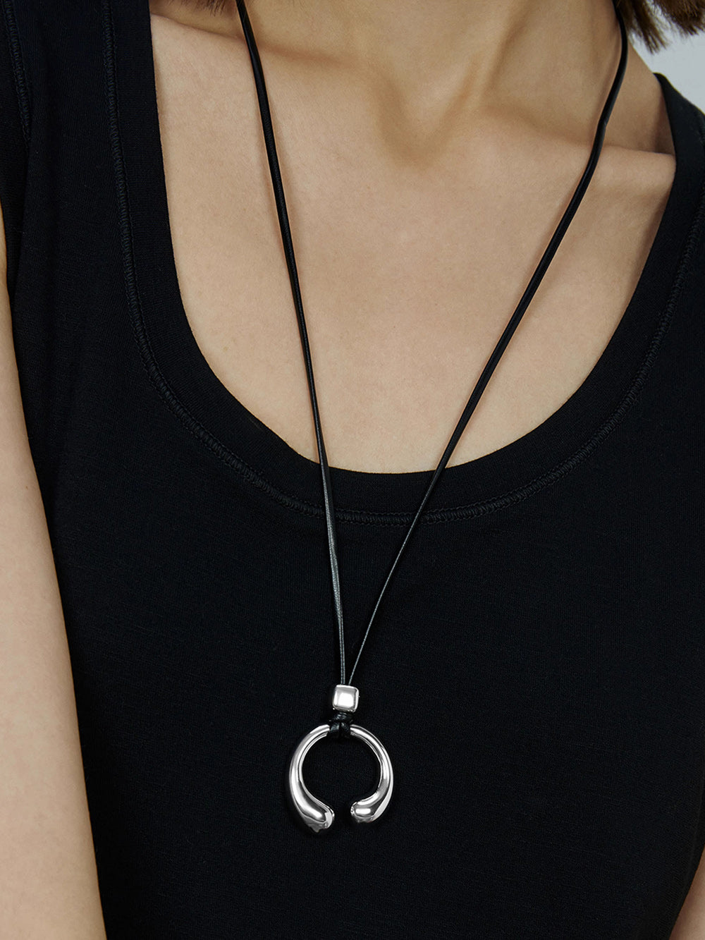 MUKTANK×SUN HUNTER C-shaped Leather Rope Long Chain