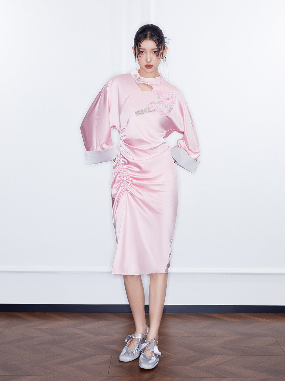 MUKZIN SpringPrelude“Wind in the Pines” New Chinese-style Satin Cheongsam Skirt with Waist Gathers