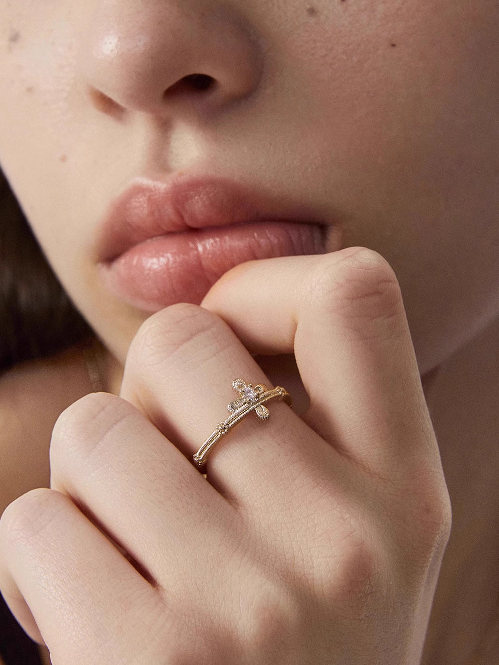 MUKTANK×SUN HUNTER Simple lace cross ring