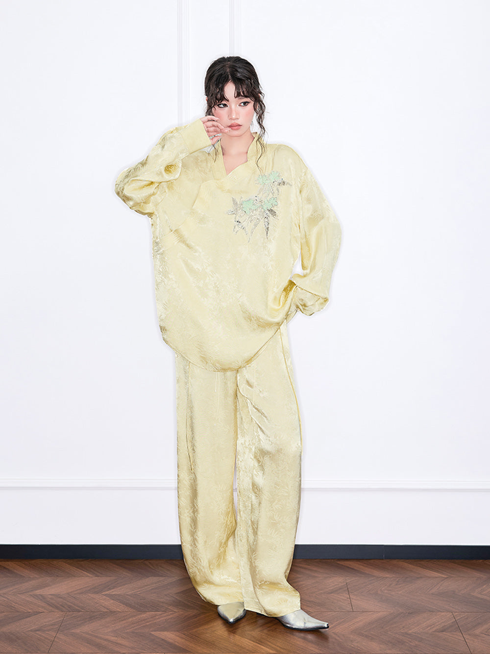 MUKZIN“Realm of Ethereal Mist”High-Waisted Flowy Wide-Leg Pants with Jacquard Pattern