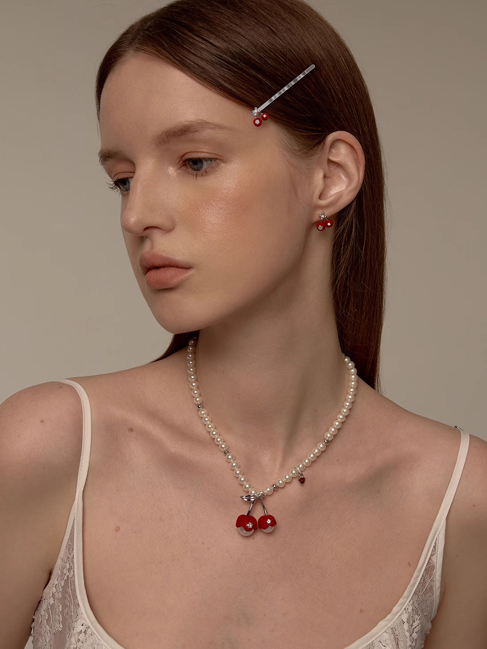 MUKTANK×SUN HUNTER Velvet Cherry Hair Clip Set