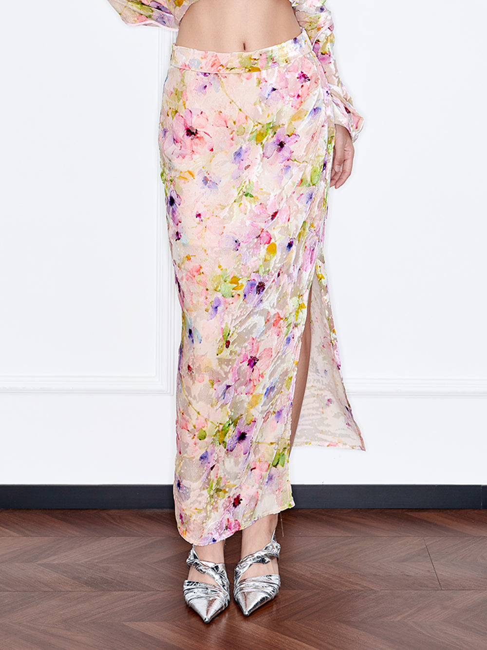 MUKZIN“Capsule Collection”Floral Watercolor Style High-Waisted Midi Skirt