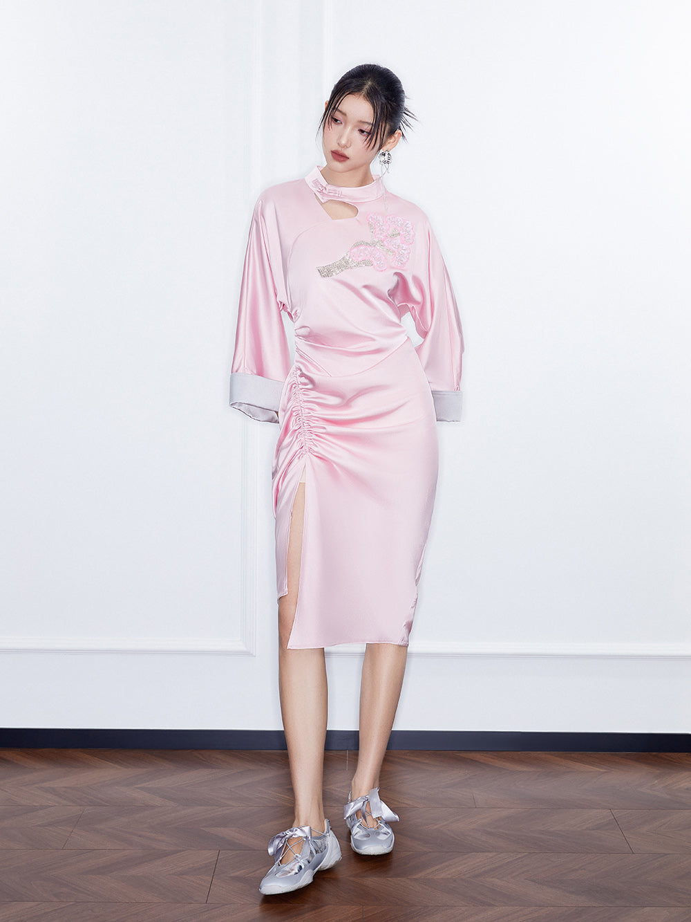 MUKZIN SpringPrelude“Wind in the Pines” New Chinese-style Satin Cheongsam Skirt with Waist Gathers