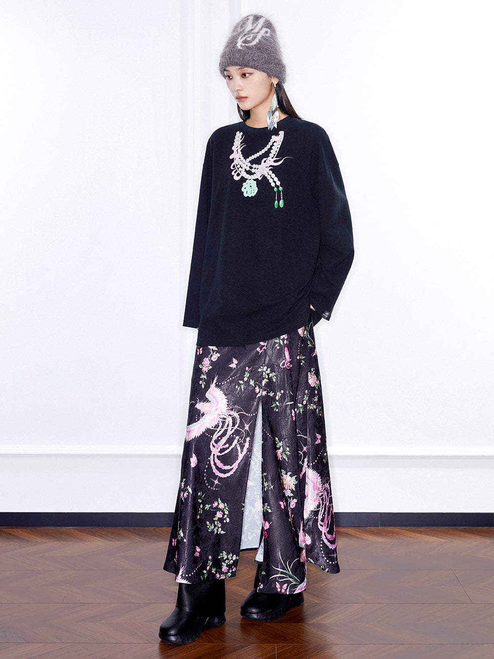 MUKZIN Linglong Long - sleeve Sweatshirt