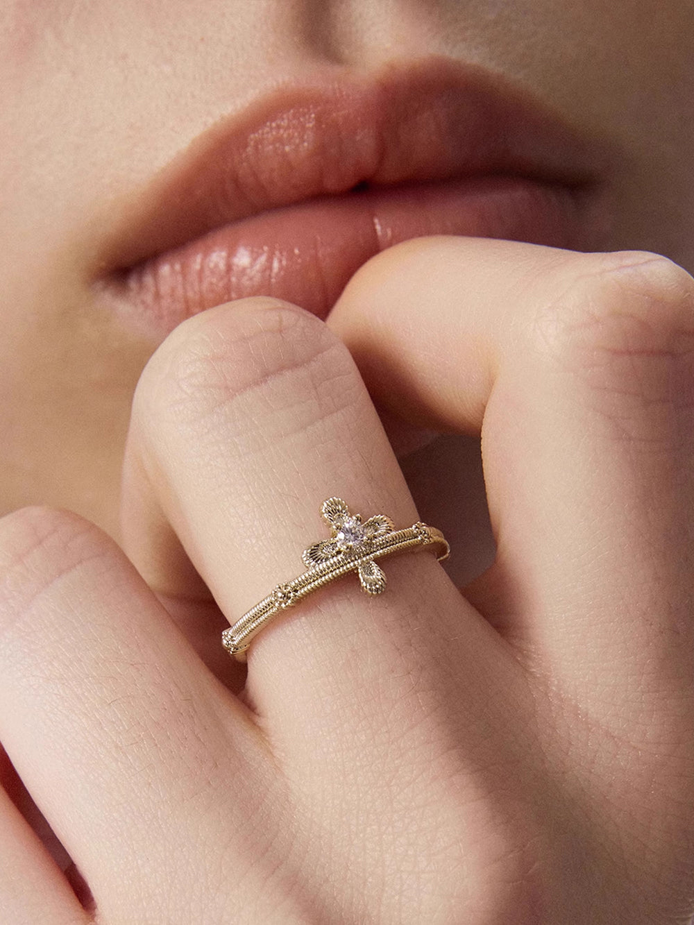 MUKTANK×SUN Simple lace cross ring