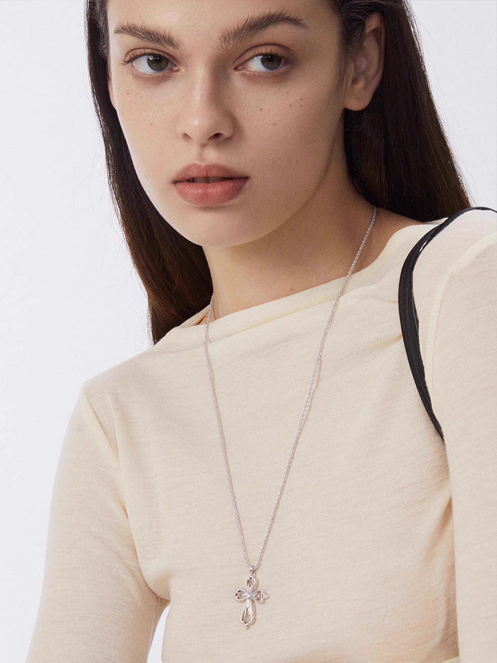 MUKTANK×SUN Oversized lace cross long chain