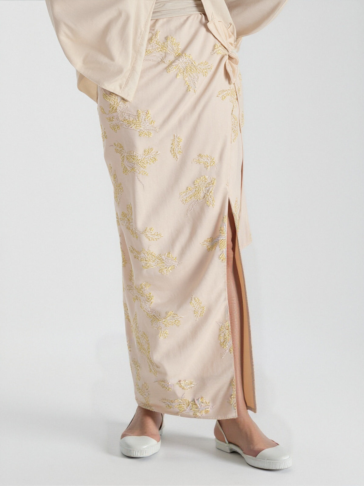 MUKZIN“Capsule Collection”Beige Heavy Embroidery Sequin Decorated Midi Skirt