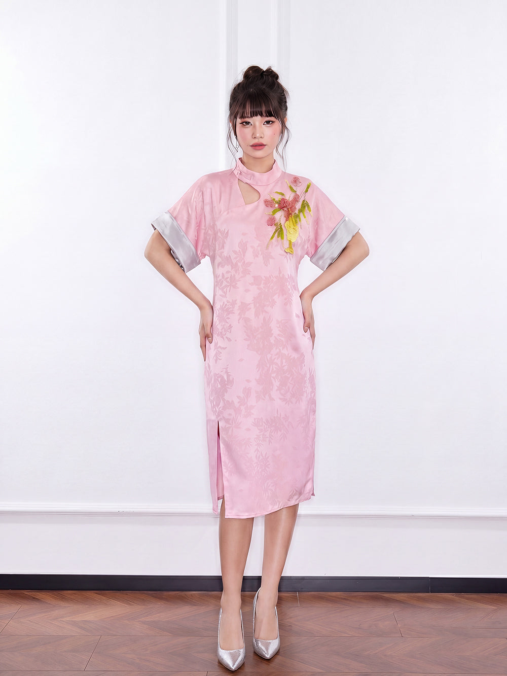 MUKZIN×"Capsule Collection" Silk Modern Chinese Embroidered Qipao Dress