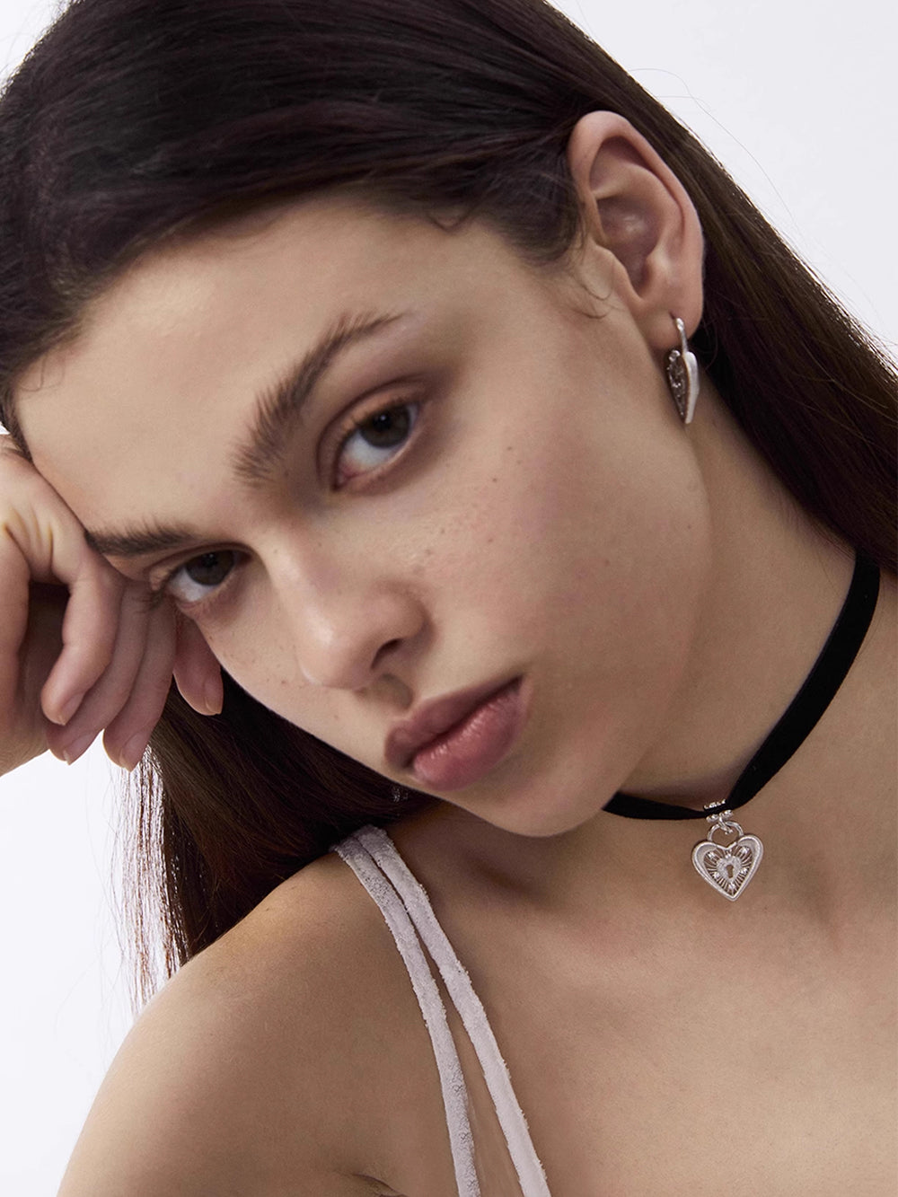 MUKTANK×SUN HUNTERLace heart lock choker