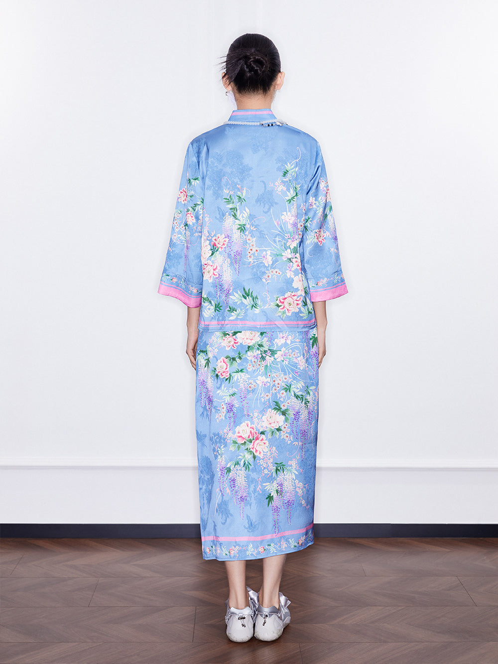 MUKZIN SpringPrelude "Huaxin" Chinese Style Satin Side Slit Straight Tube Skirt