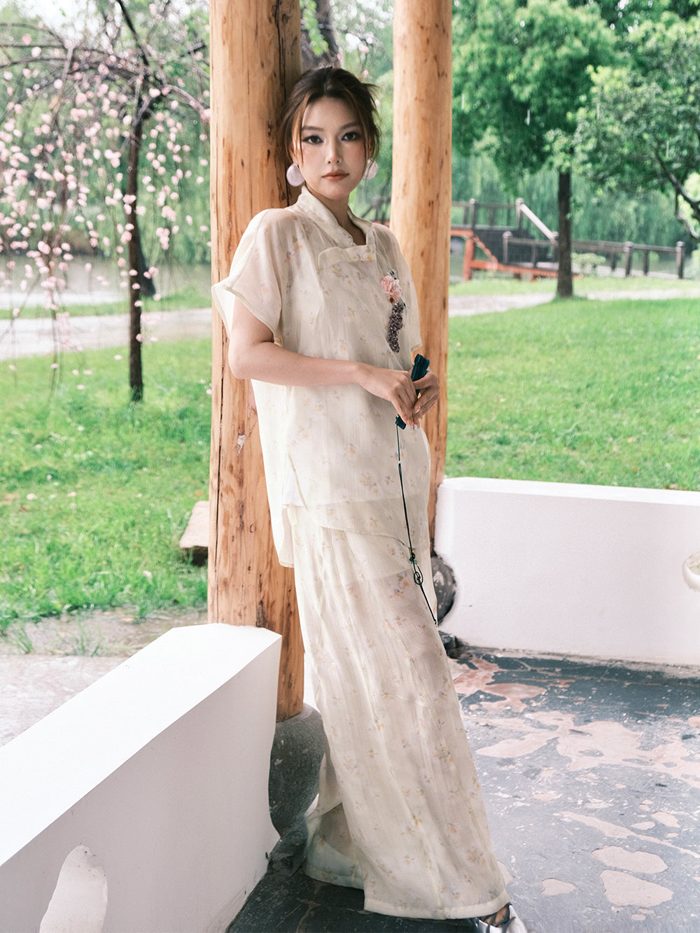 MUKZIN×Capsule Collection Modern Chinese Floral Shirt Set with ICH Hami Hand Embroidery