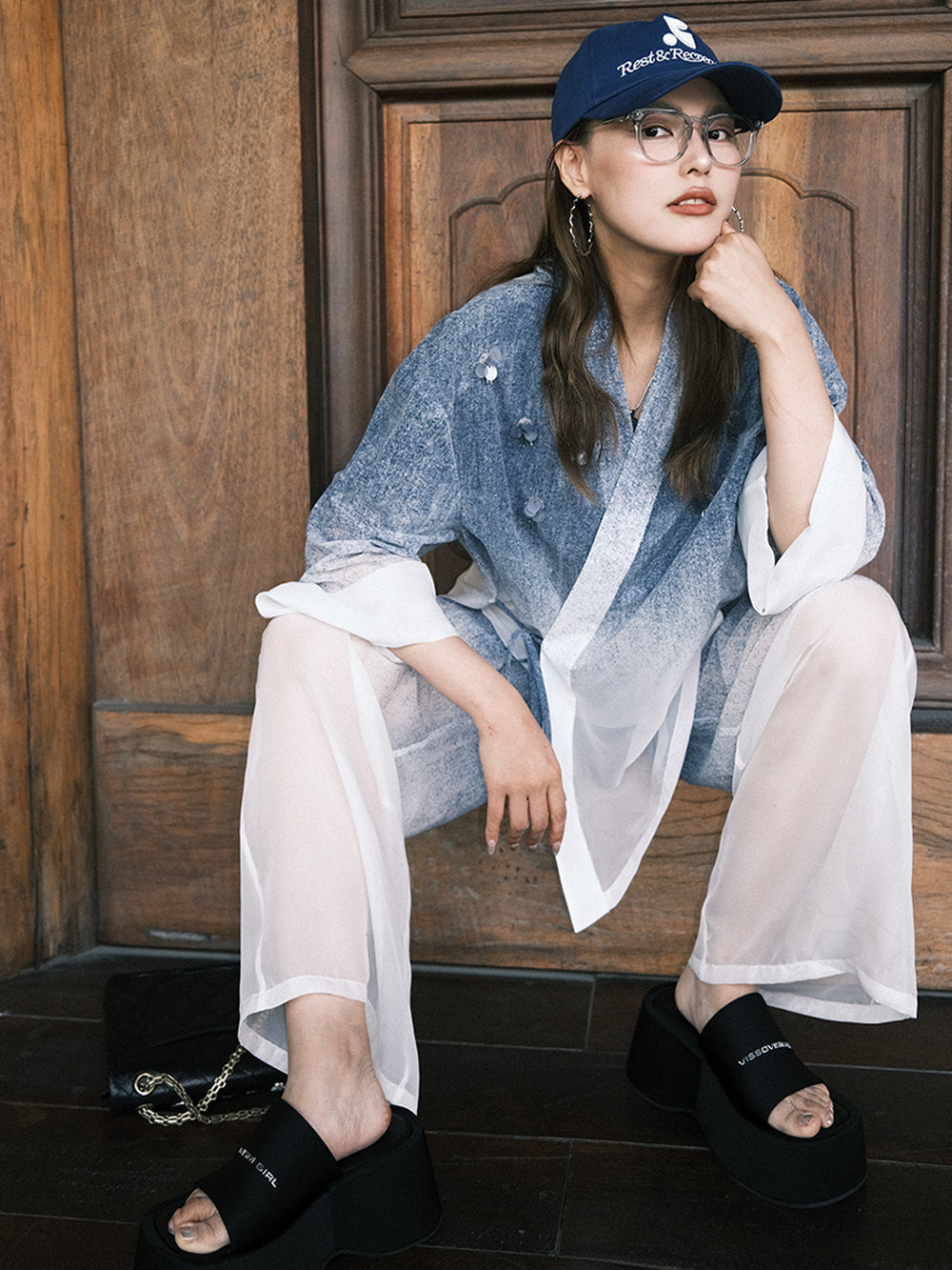 MUKZIN“Capsule Collection”Gradient color V-neck lightweight shirt