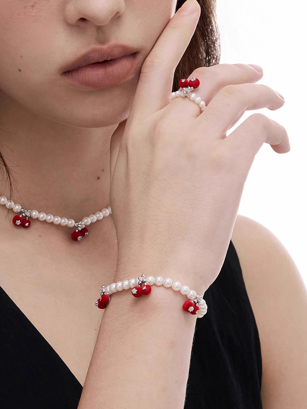MUKTANK×SUN HUNTER Velvet Cherry Elastic Bracelet