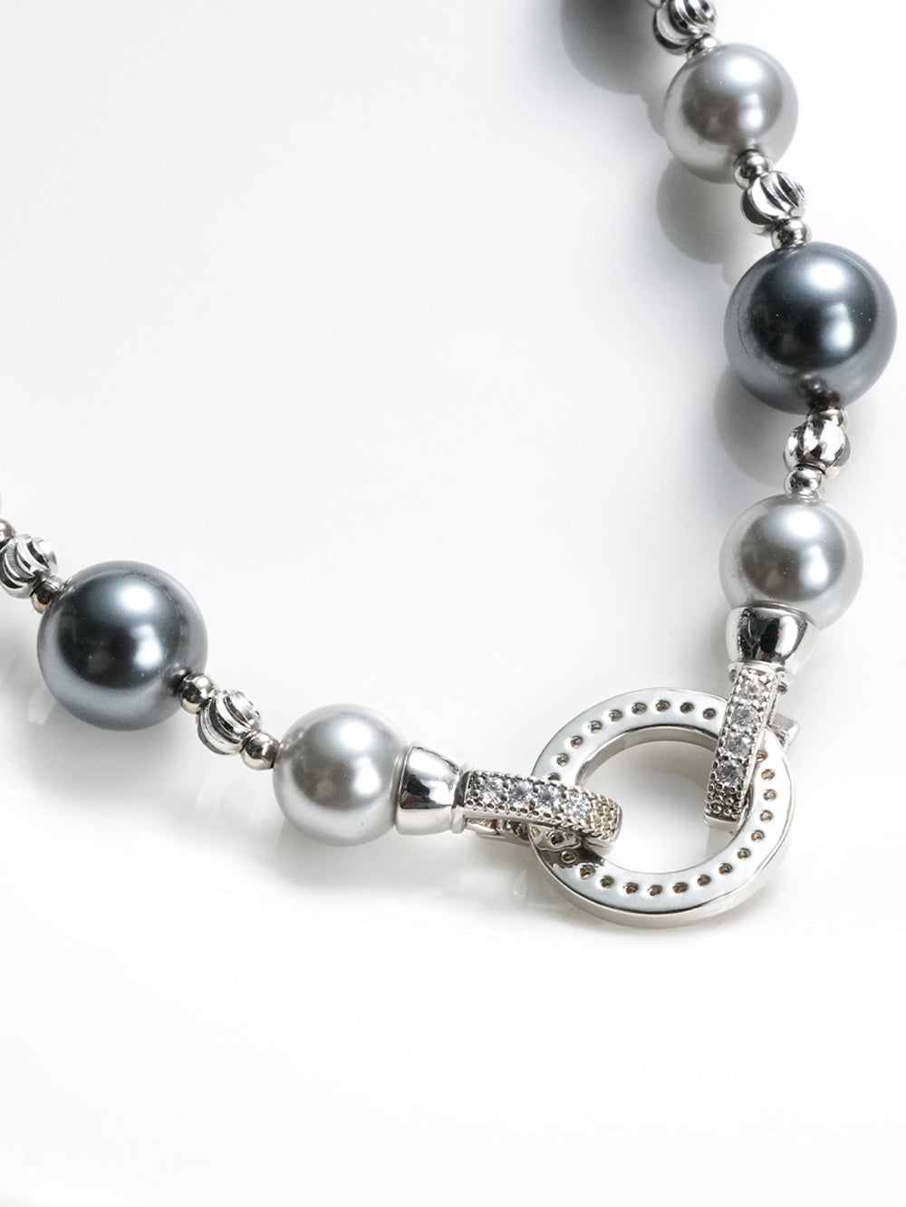 MUKTANK Mixed Color Pearl Necklace