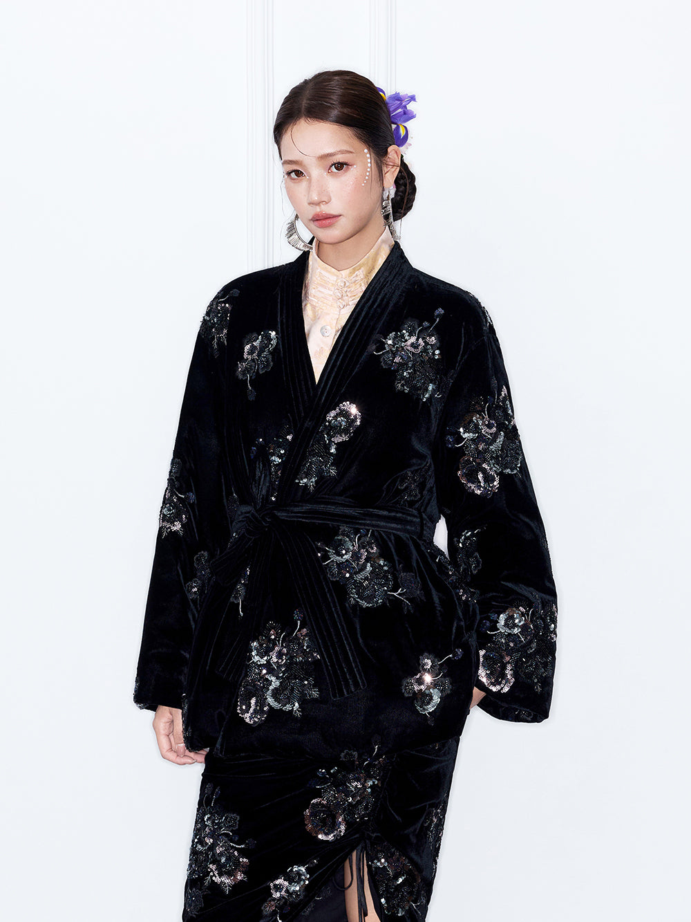 MUKZIN“Capsule Collection”Oriental Style Velvet Puffer Coat Black Gold Embroidery Belted Winter Outerwear