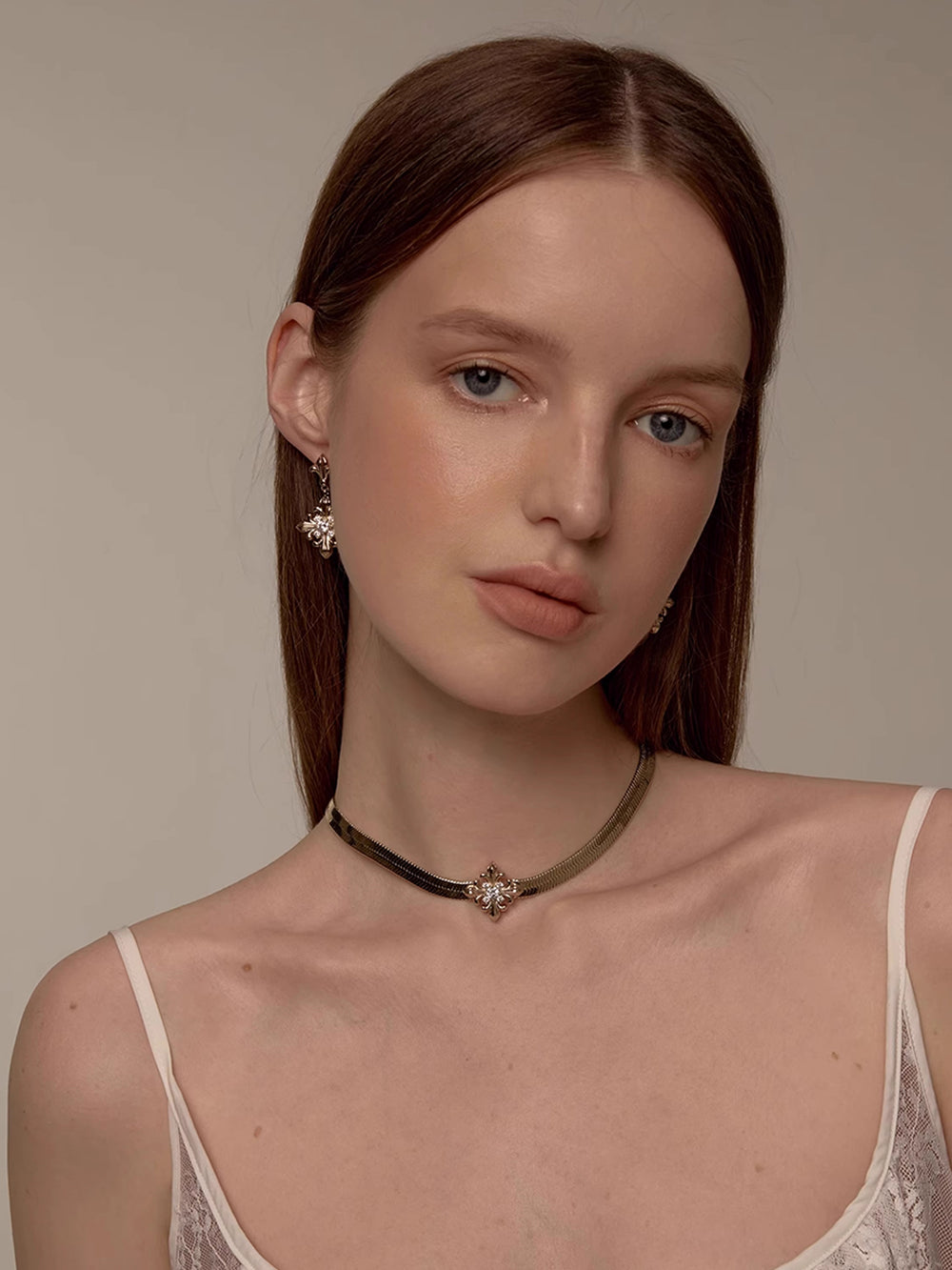 MUKTANK×SUN HUNTER Iris-themed Snake Bone-style Neck Chain