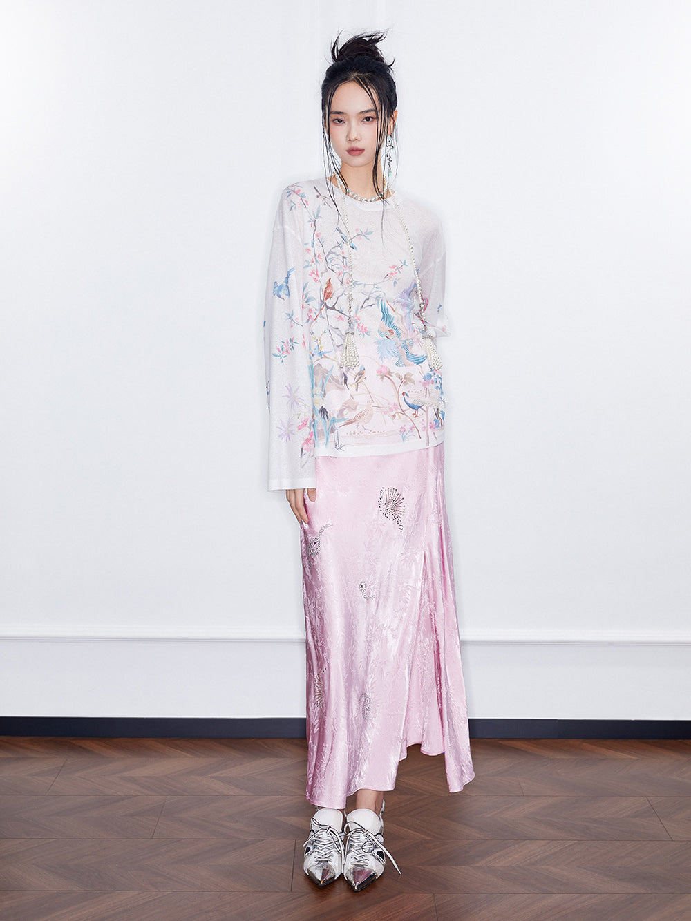 MUKZIN SpringPrelude “Dotting Spring Branches”Loose Round - neck Chinese - style Printed Knitted Long - sleeve Shirt