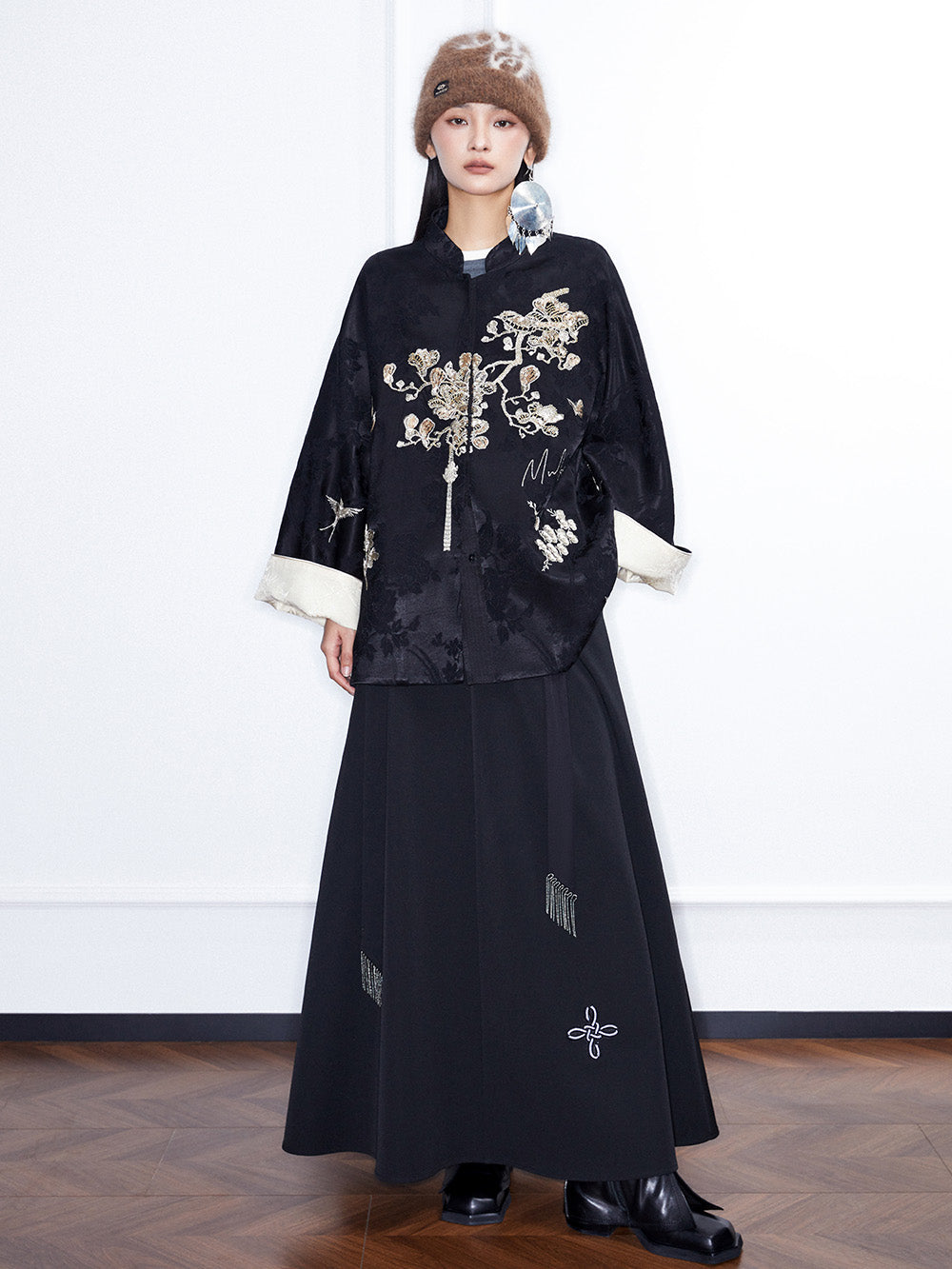 MUKZIN Linglong "Night Banquet" Chinese Embroidered Jacquard Coat