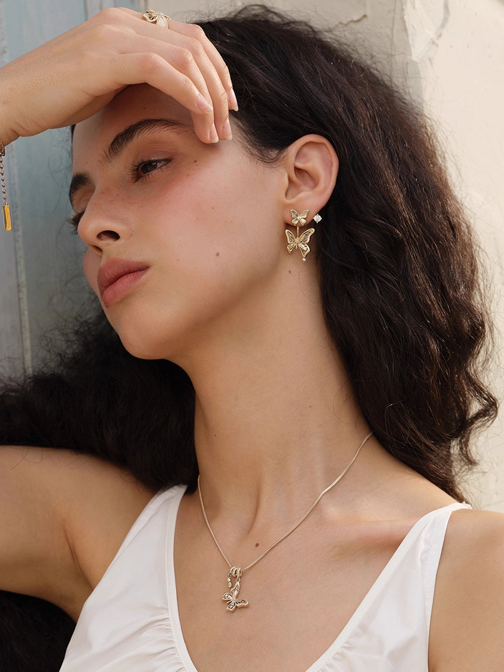 MUKTANK×SUN HUNTER “Emergence”Lace Butterfly Snake Bone Necklace