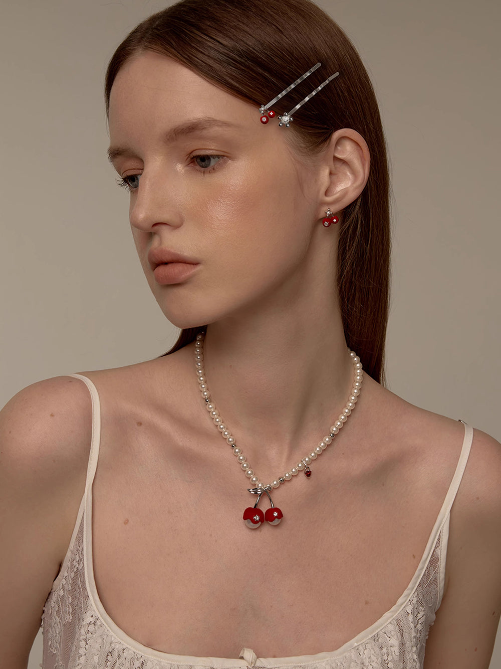 MUKTANK×SUN HUNTER Velvet Cherry Hair Clip Set