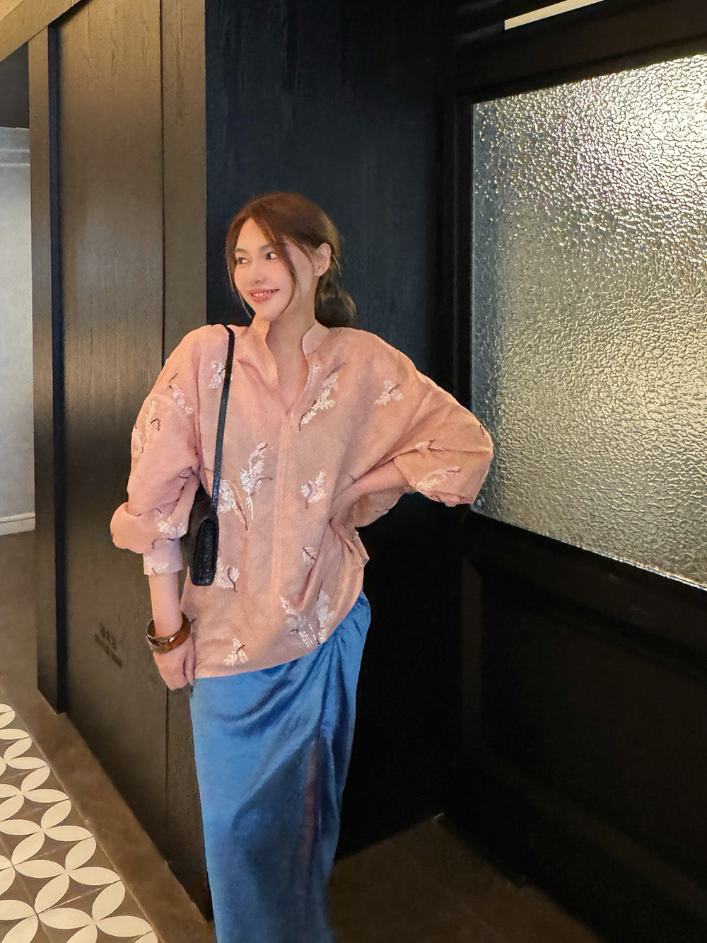 MUKZIN“Capsule Collection”Pink embroidered top