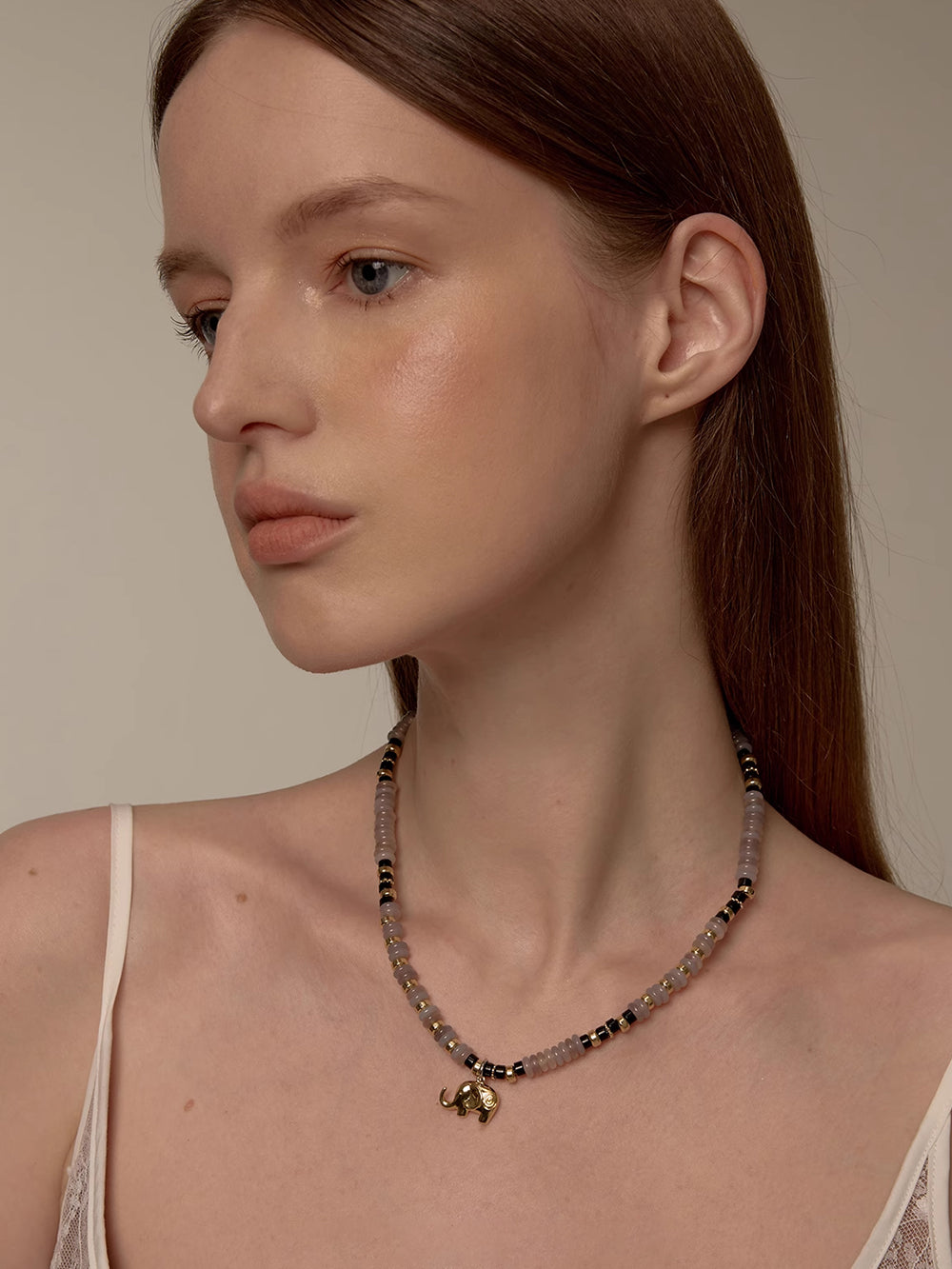 MUKTANK×SUN HUNTER Black and White Agate Little Elephant Necklace