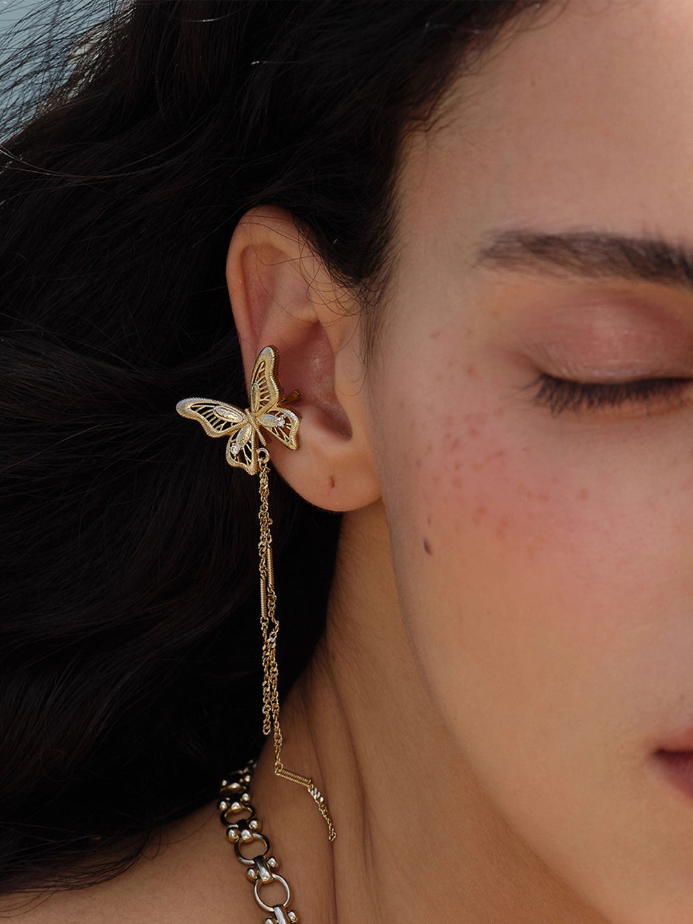 MUKTANK×SUN HUNTER “Emergence”Lace Butterfly Ear Cuff