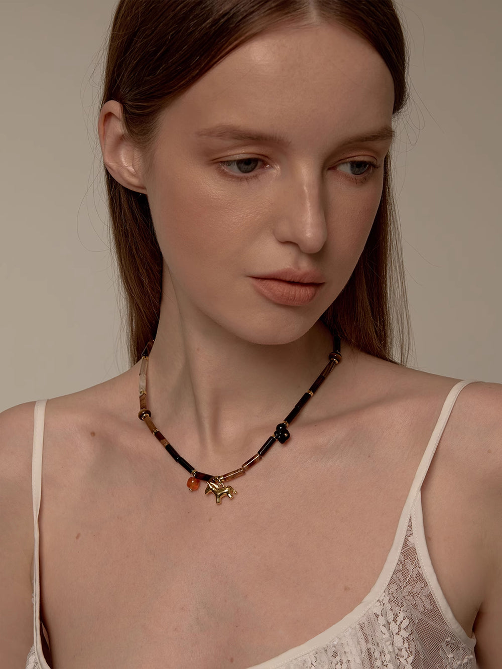 MUKTANK×SUN HUNTER Pony-shaped Cylindrical Agate Necklace
