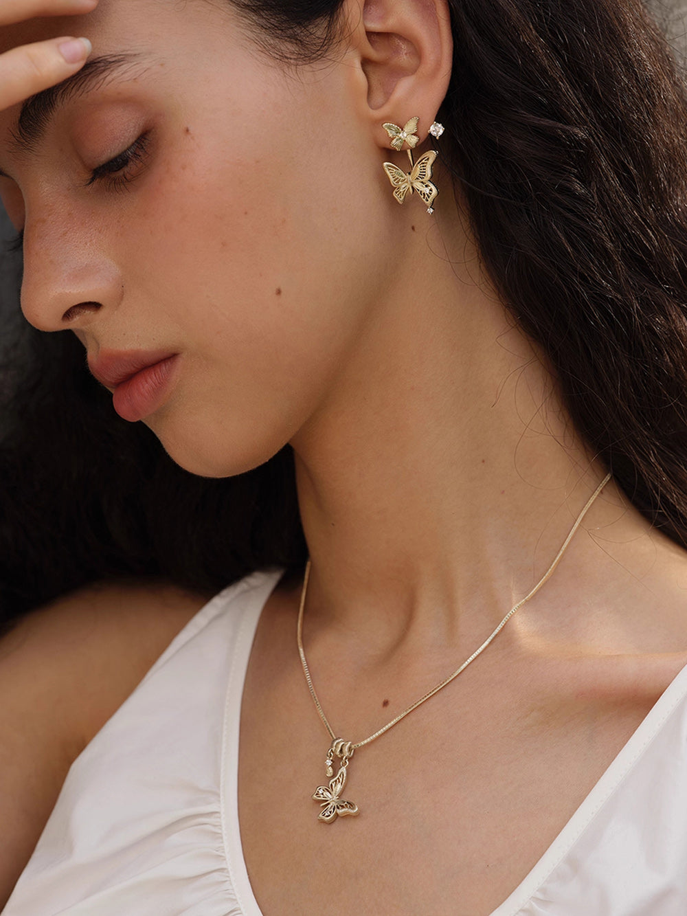 MUKTANK×SUN HUNTER “Emergence”Lace Butterfly Snake Bone Necklace
