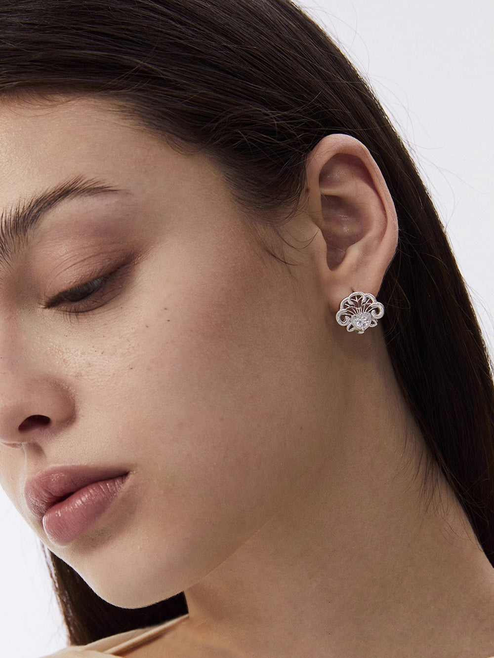 MUKTANK×SUN HUNTERLace key ear cuff