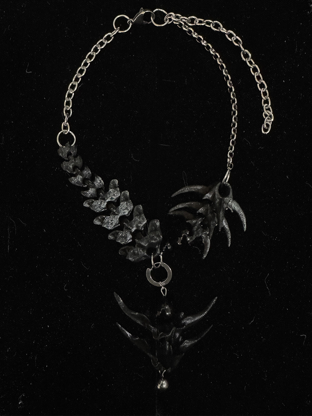 MUKTANK×DARK DREAM 3D printed spiky pendant with bead collision, necklace designed with spinal column arrangement, a set of necklace in two styles (Style A and Style B) for layered wearing (the pendant can be detached and used as earrings).